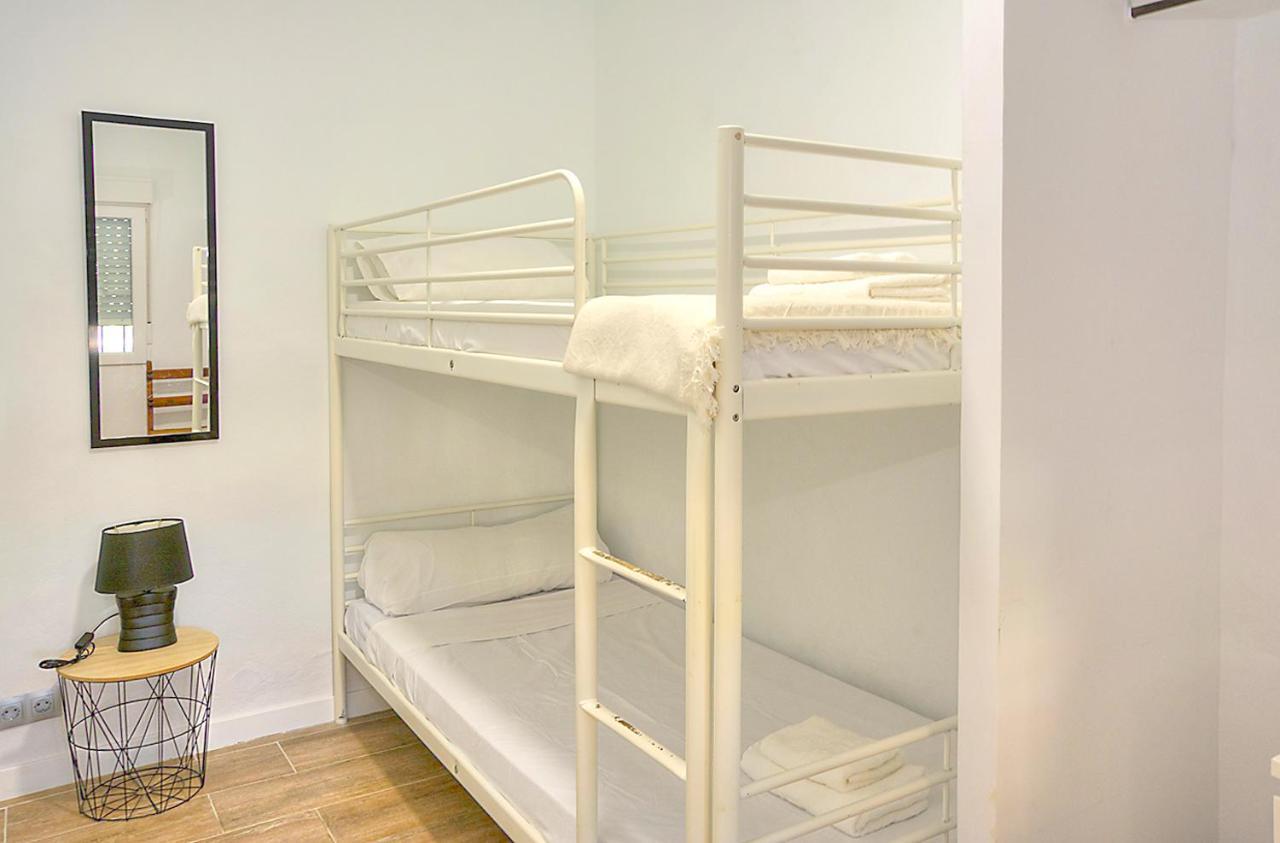 Family Apartment In Triana セビリア エクステリア 写真